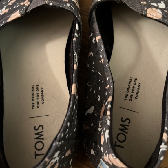 Toms Classic Canvas Slip-On Shoe - Picture 3 of 6